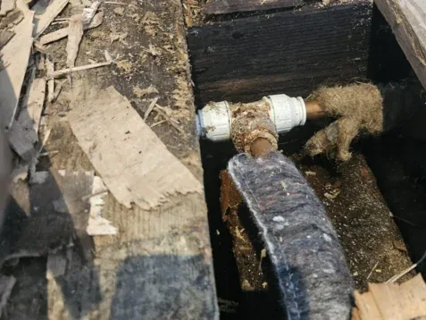 Underfloor heating leak investigation around floor pipework